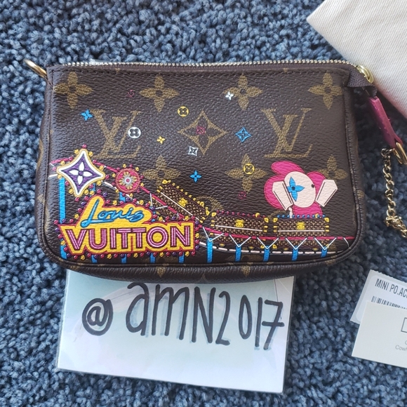 BRAND NEW Louis Vuitton Vivienne Mini Pochette - Picture 2 of 8